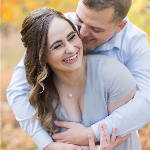 Meet your Posher, Stephanie - Picture 2 of 4